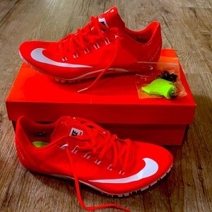 New track and field shoes